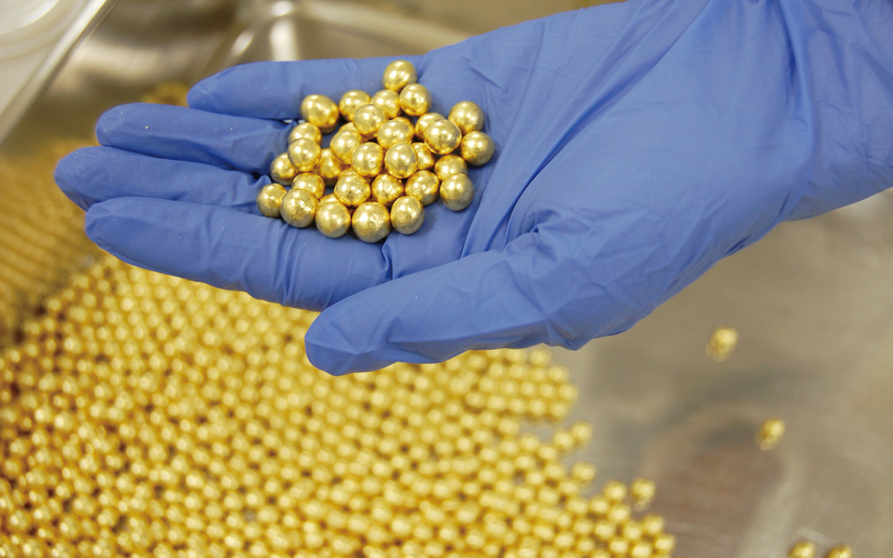 食用金箔製造の様子