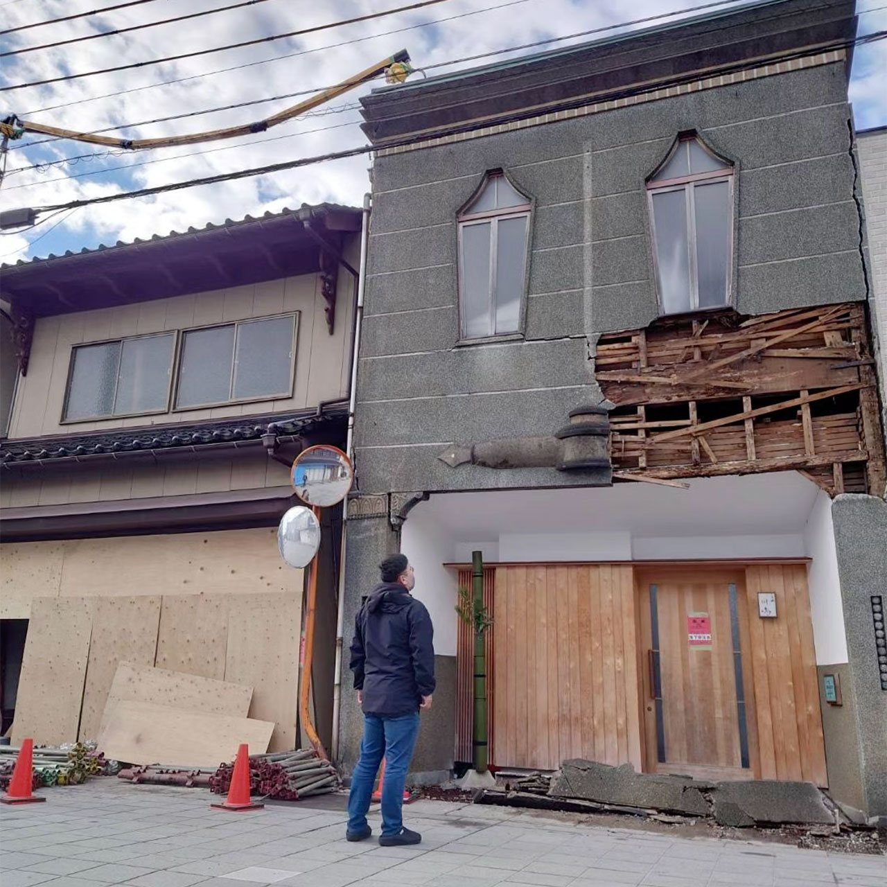 被災した一本杉川嶋の店舗
